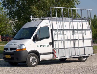 41-Renault_Master-glassrack.jpg